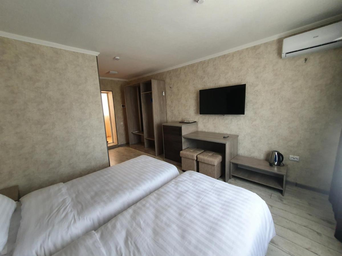 Artist Regenci Hotel Tashkent Exterior foto