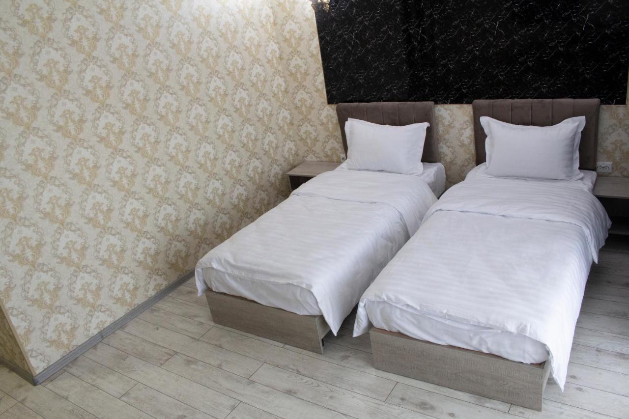Artist Regenci Hotel Tashkent Exterior foto
